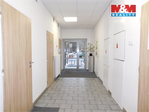 Pronájem obchodních prostor, 28 m² - 2