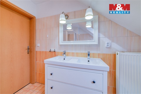 Prodej rodinného domu, 176 m² 24