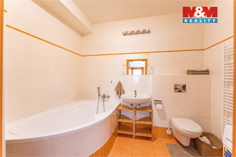 Prodej bytu 4kk, 120 m² 8