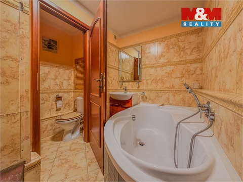 Prodej bytu 4+1, 77 m² - 0