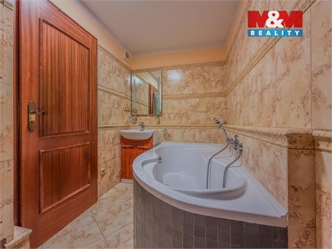 Prodej bytu 4+1, 77 m² 6