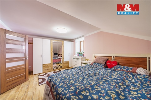 Prodej rodinného domu, 140 m² 24