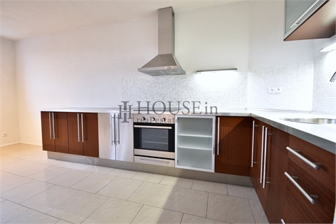 Pronájem bytu 2kk, 63 m² - 2