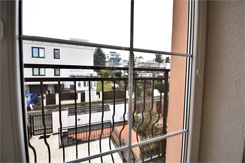 Pronájem bytu 2kk, 63 m² 12