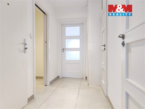 Pronájem bytu 2+1, 57 m² 12