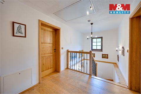 Prodej rodinného domu, 247 m² 14