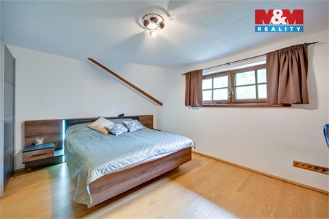 Prodej rodinného domu, 247 m² 16