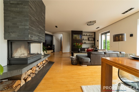 Prodej domu, 345 m² 10