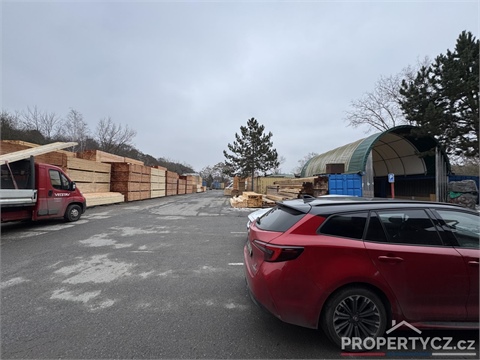 Pronájem skladu / haly, 28 m² 2