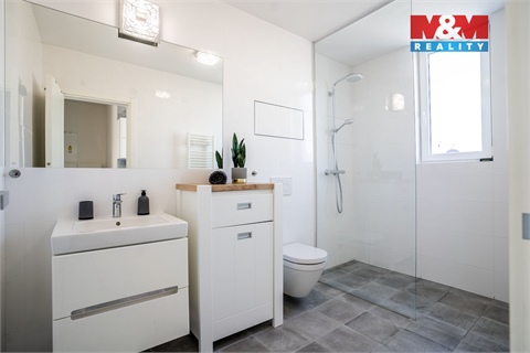 Pronájem bytu 1kk, 33 m² 2