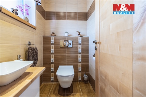 Prodej rodinného domu, 190 m² - 6