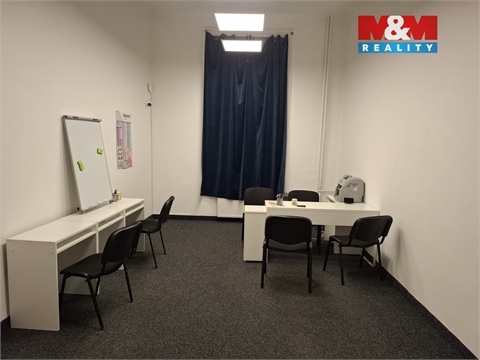 Pronájem kanceláře, 131 m² - 2