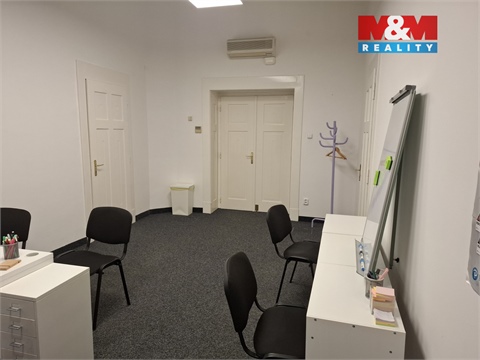 Pronájem kanceláře, 131 m² 2