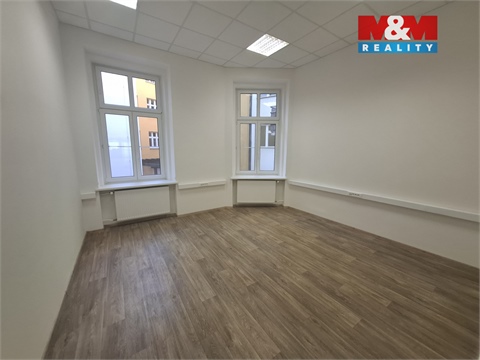 Pronájem kanceláře, 278 m² - 2