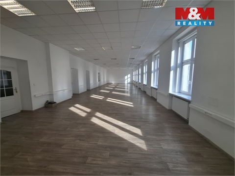 Pronájem kanceláře, 278 m² 2