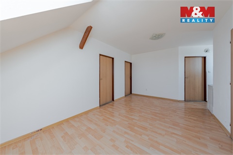 Pronájem bytu 4kk, 93 m² - 2