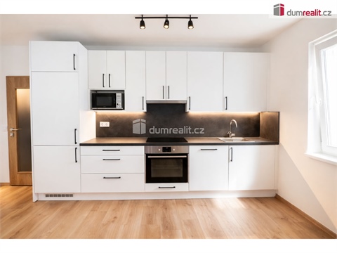 Pronájem bytu 1kk, 36 m² - 0