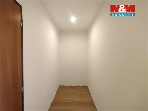 Prodej bytu 2+1, 43 m² 8