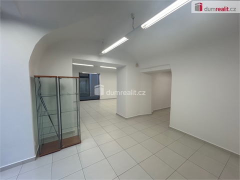 Pronájem obchodních prostor, 57 m² 8