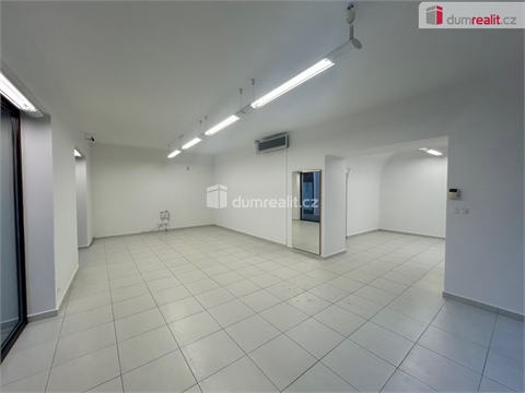 Pronájem obchodních prostor, 57 m² 2