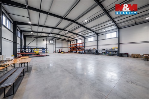 Prodej skladu / haly, 940 m² 20