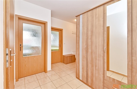 Pronájem bytu 3kk, 63 m² - 28