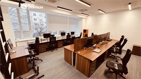 Pronájem kanceláře, 704 m² - 2