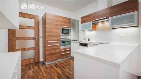 Prodej bytu 3kk, 87 m² 22