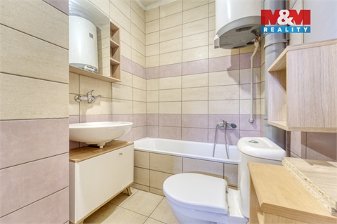 Prodej rodinného domu, 53 m² 2