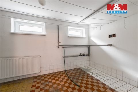 Prodej rodinného domu, 232 m² - 24