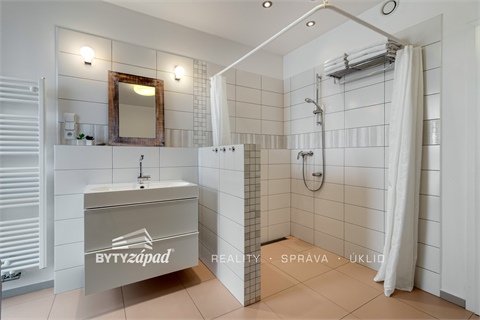 Prodej rodinného domu, 139 m² 14