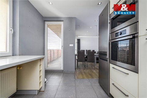 Prodej rodinného domu, 187 m² - 2