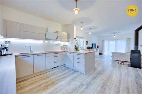 Prodej rodinného domu, 143 m² - 14