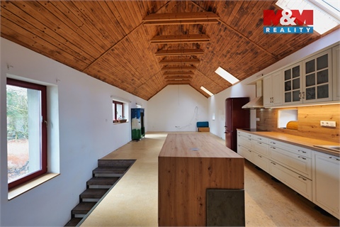 Prodej rodinného domu, 145 m² - 6