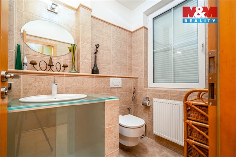 Prodej rodinného domu, 262 m² 22