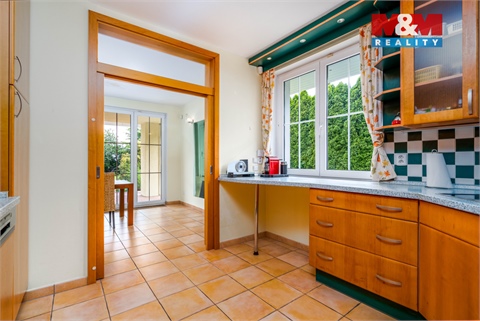 Prodej rodinného domu, 262 m² 16