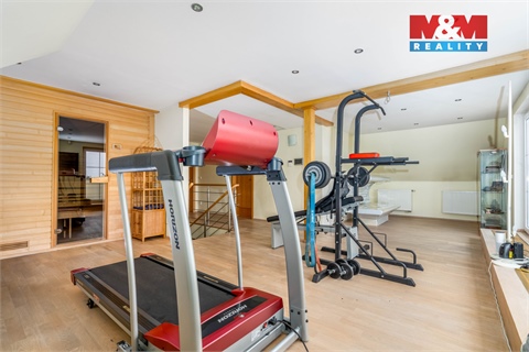 Prodej rodinného domu, 262 m² 12