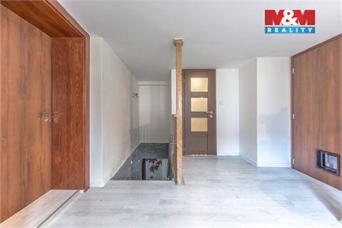 Prodej rodinného domu, 190 m² - 10