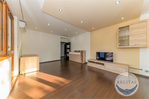 Pronájem bytu 3+1, 76 m² 0