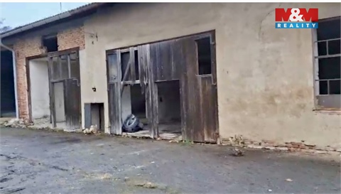 Pronájem skladu / haly, 300 m² 2