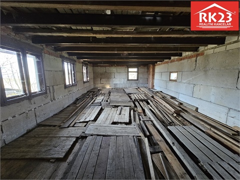 Prodej rodinného domu, 422 m² - 18