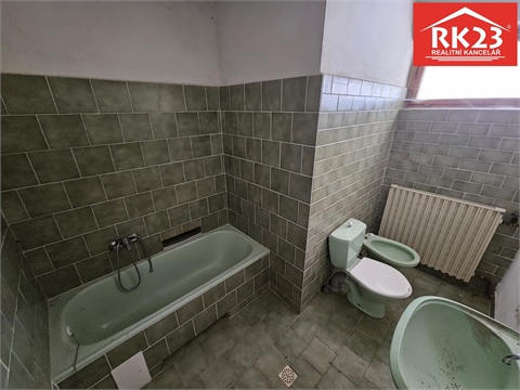 Prodej rodinného domu, 422 m² - 14