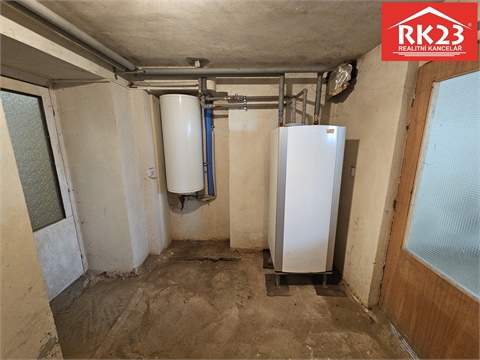 Prodej rodinného domu, 422 m² - 2