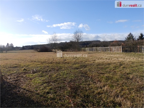 Prodej stavebního pozemku, 1 674 m² 2