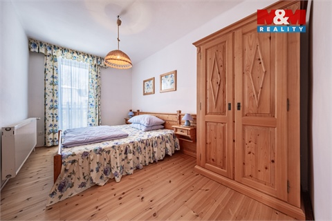 Prodej rodinného domu, 300 m² - 18