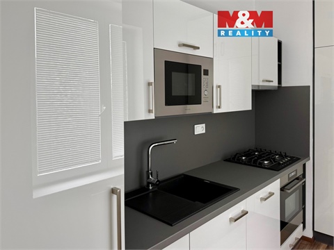 Pronájem bytu 2+1, 57 m² 0