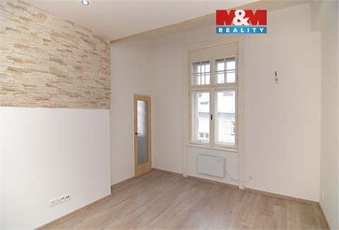 Pronájem bytu 2+1, 37 m² 0