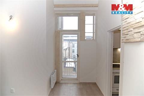 Pronájem bytu 2+1, 37 m² - 0