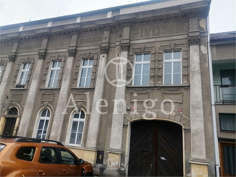 Prodej rodinného domu, 369 m² 2