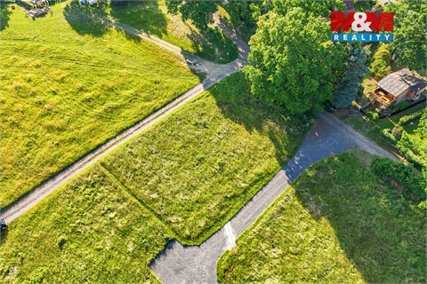 Prodej stavebního pozemku, 1 201 m² 8